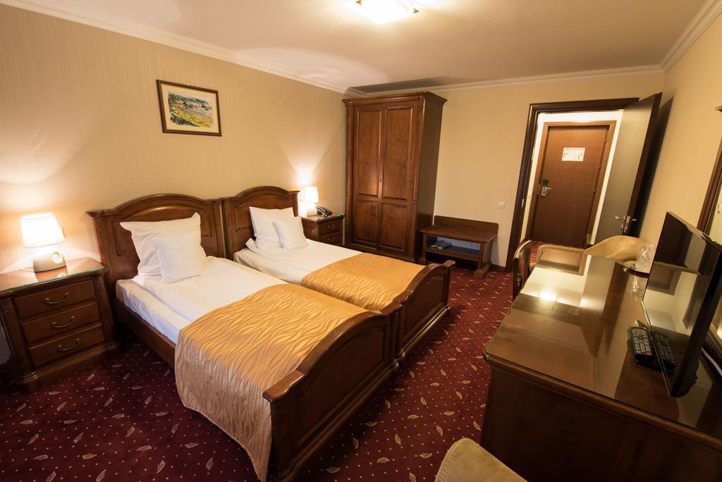 Edelweiss Poiana Hotels Poiana Braşov Oda fotoğraf